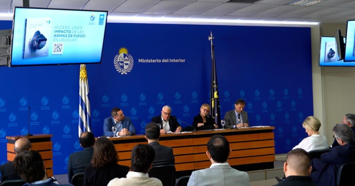Entró en vigencia decreto que refuerza el control de armas en Uruguay
