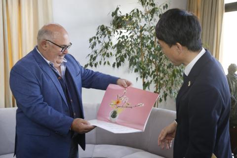 Abella recibió al cónsul de Japón, quien ponderó el turismo local