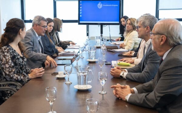 Comisión contra el lavado de activos evalúa incluir redes de pago