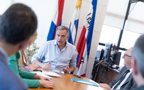 Orsi recibió a Fepremi para dialogar sobre salud en el interior