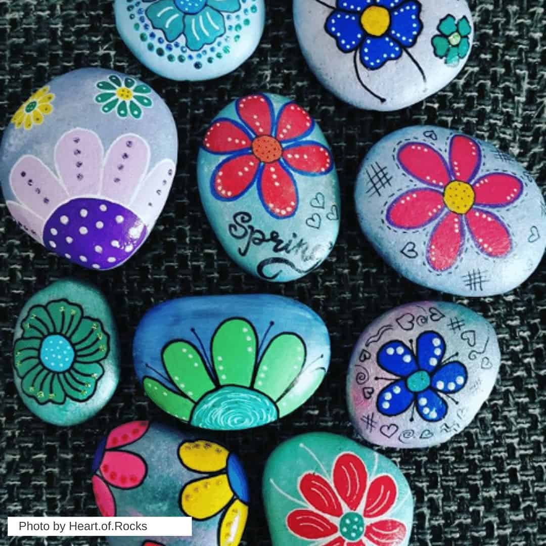 50+ Easy spring Crafts - Painted Rock Ideas To Inspire You 14 flowers painted rocks