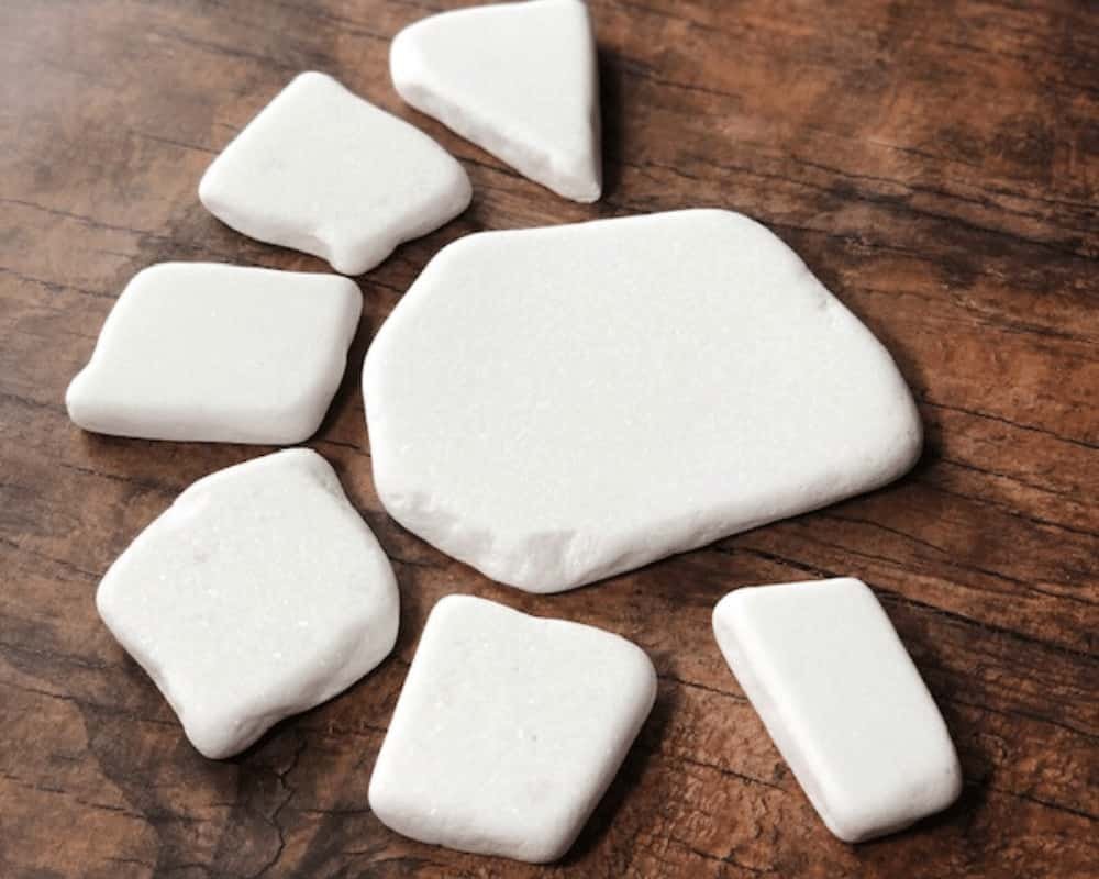 The Best Way to Make Ocean-Inspired Resin Pour Rocks 4 santorini stones