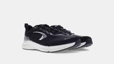 INOV8 bucks carbon plate trend with ROADFLY