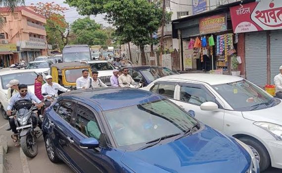 नवीन चाळीस फुटी रस्त्याची निर्मिती