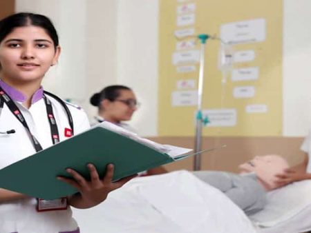 नर्सिंग प्रवेशासाठी नियम शिथिल