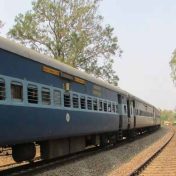 दिल्लीला जाणाऱ्या अनेक गाड्या रद्द