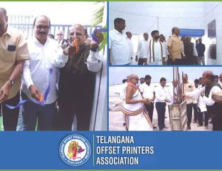 Group of people attending Screen Print India event in Telangana.