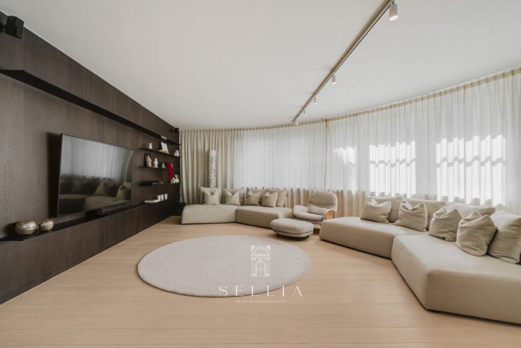 Przestronny apartament w sercu miasta | Grzybowska