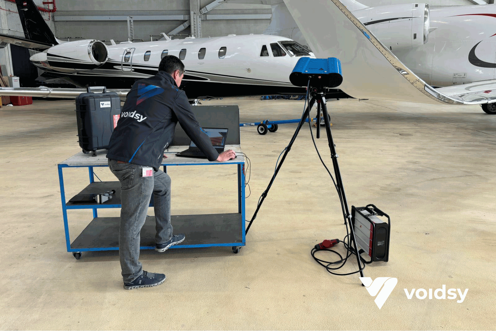 Efficient and non-destructive inspection of business jets: voidsy 3D V-ROX