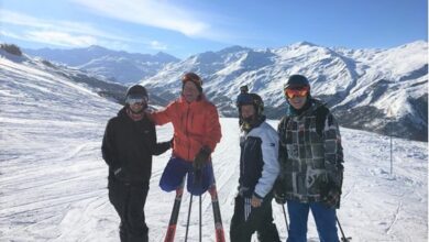 Britain’s most famous ski jumper Eddie 'The Eagle' Edwards hosts SkiWeekends break in Les Gets