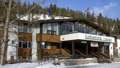 Jasper Canada welcomes skiers after fire