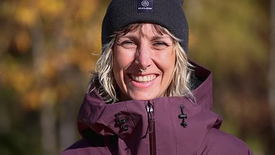 Flylow sponsors Freeride World Tour Snowboard Champion Erin Sauvé