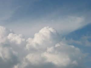 Himmel mit Wolken und Blauem Himmel, Naturfoto für Karriereseiten.