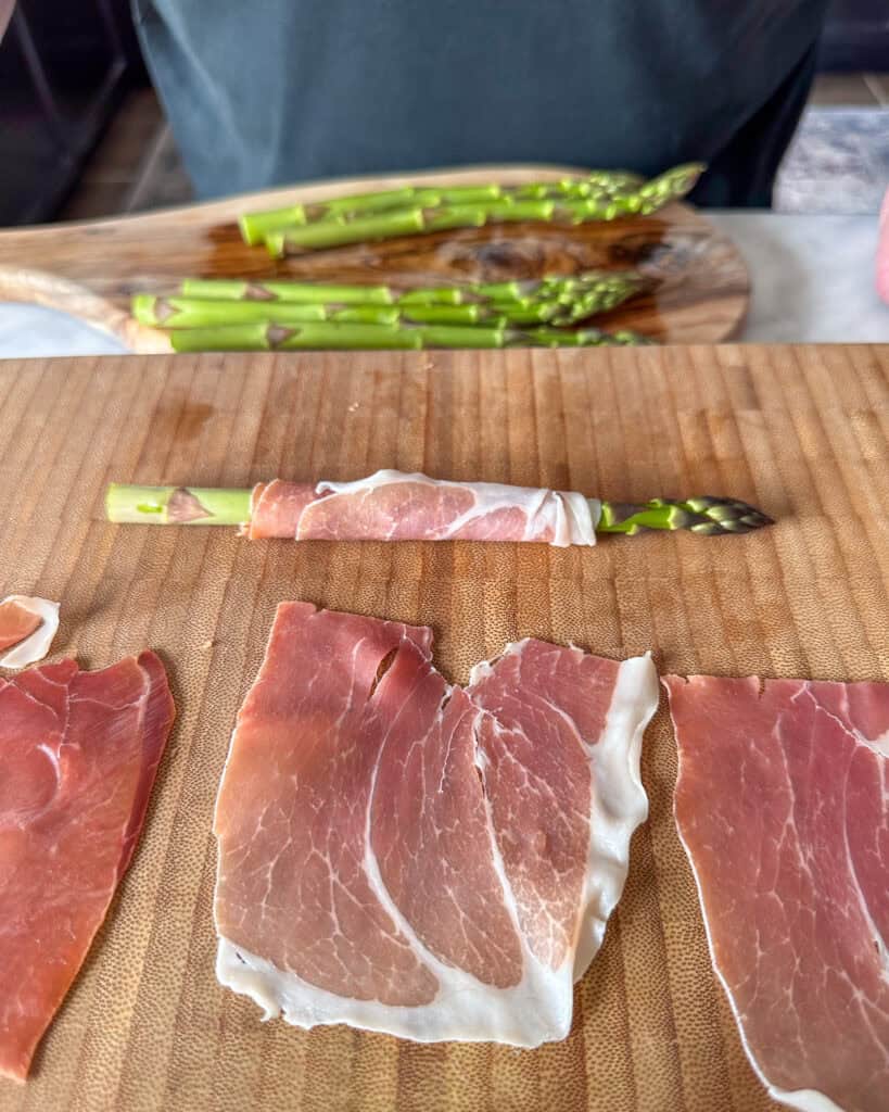 Wrapped asparagus in prosciutto.