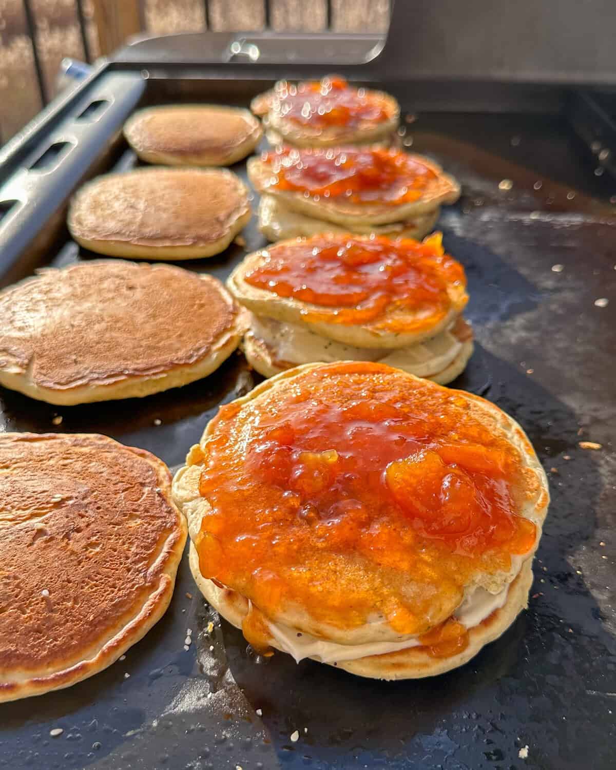 Schmear the middle layer with mango chutney.