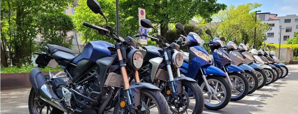 Hohe Qualität von Motorrädern für Fahrschüler in der Auto Moto Fahrschule Schweiz.