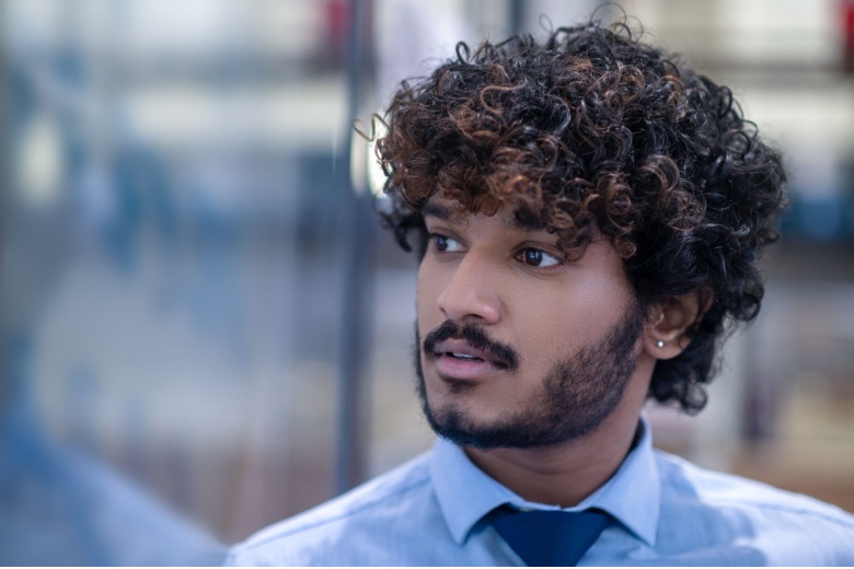 Hair transplant for curly hair