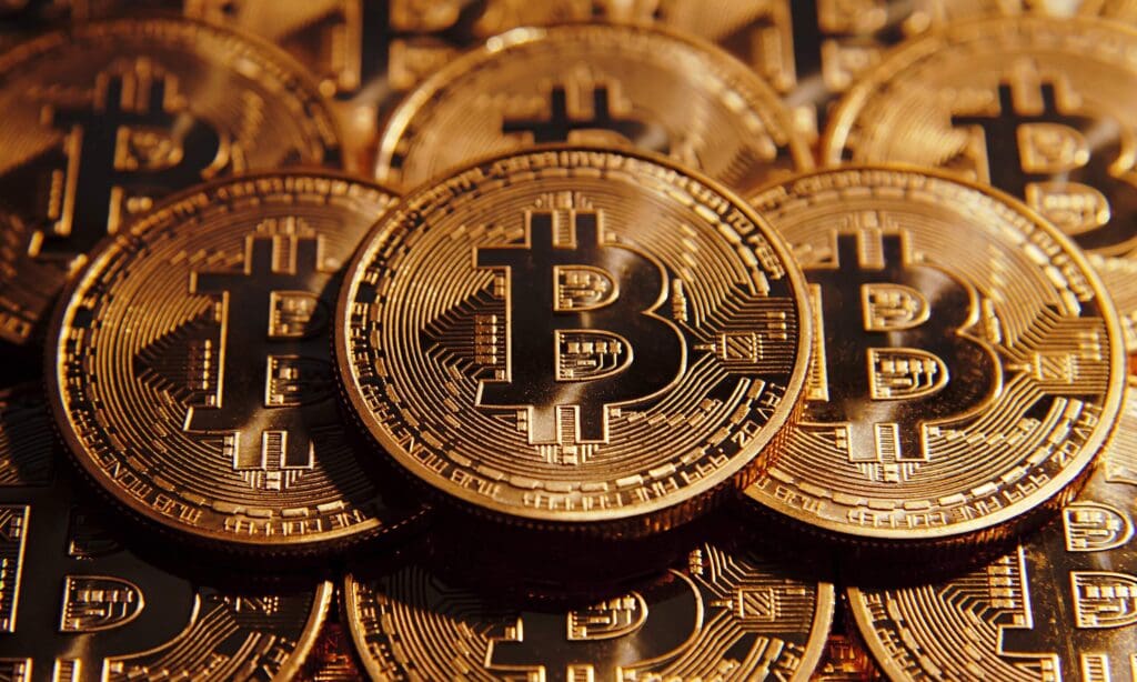 Chainlink Whales Offload Heavily Igniting Market Concerns