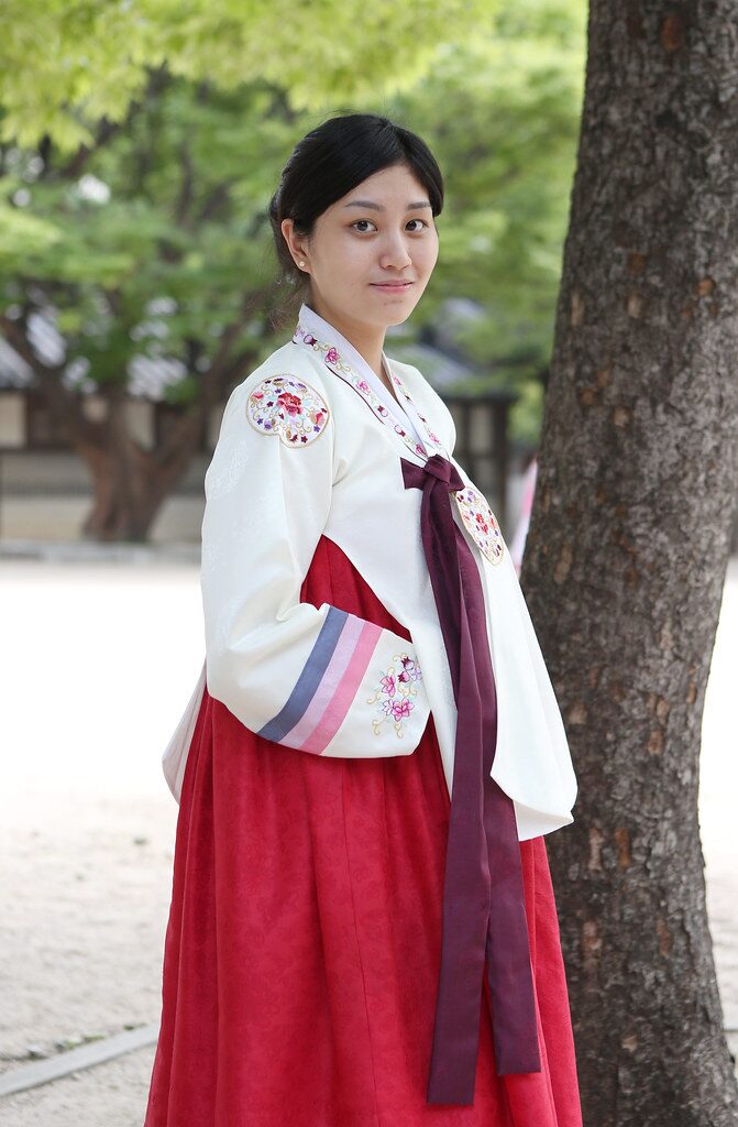 Wear a Hanbok for Free Entry and Photos