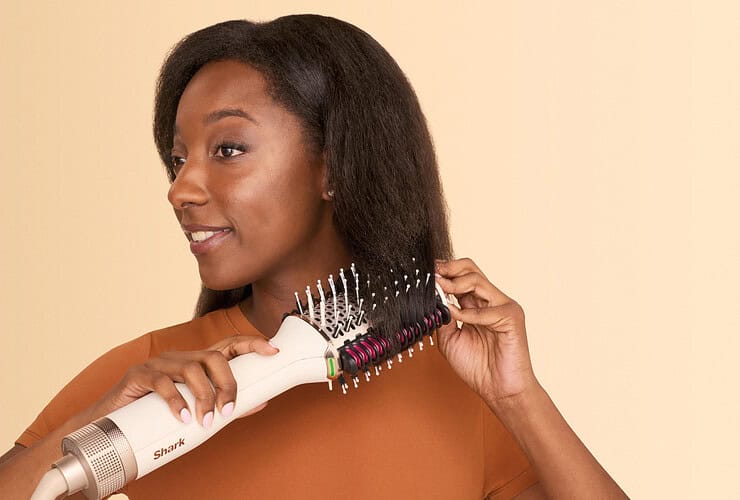 Brosse lissante pour cheveux crépus