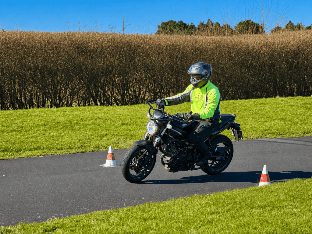 Lær hurtigt at køre motorcykel