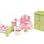 Daisylane furniture. Vintage Dollhouse Remodel - Girl's Room Makeover under $10 | www.fivemarigolds.com