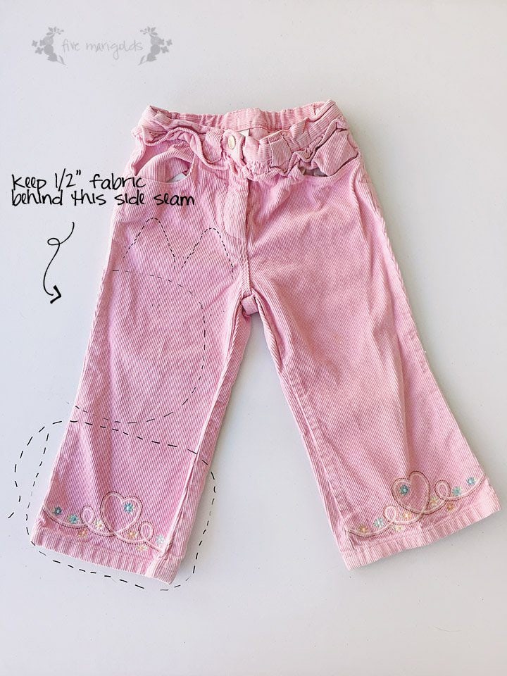 Upcycle your baby clothes with this pants - to - kitty cat purse refashion tutorial.