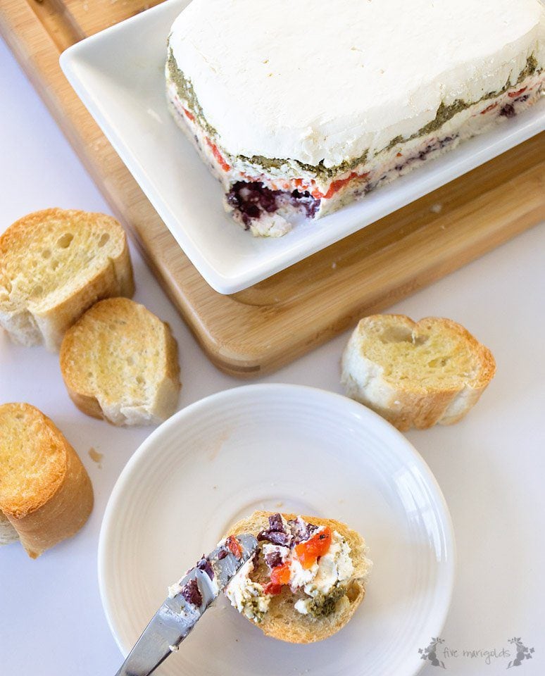 Pesto, Olive and Roasted Red Pepper Cheese Torta #ad #LeakProofStorage