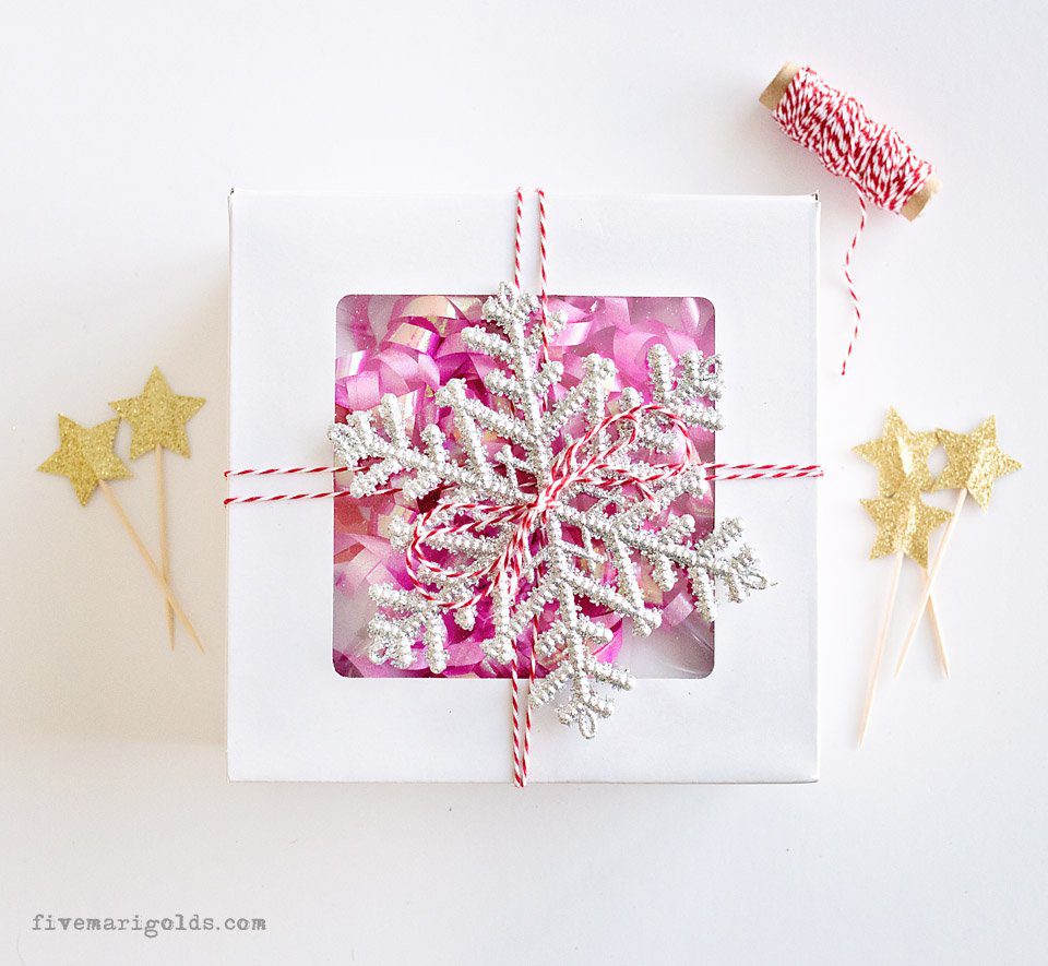 Great family gift idea: DIY cookie decorating kit. Include sugar cookies or gingerbread, frosting, and sprinkles. #MerryAndBright #ad