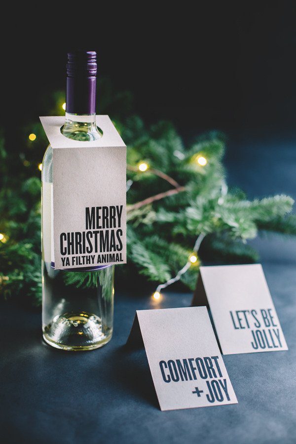 Free Wine Labels for Moms + 10 DIY ideas for gift wrapping wine