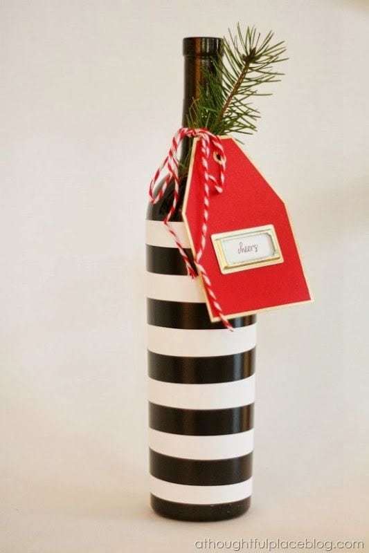 Free Wine Labels for Moms + 10 DIY ideas for gift wrapping wine