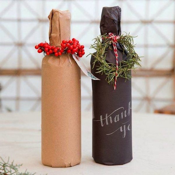 Free Wine Labels for Moms + 10 DIY ideas for gift wrapping wine