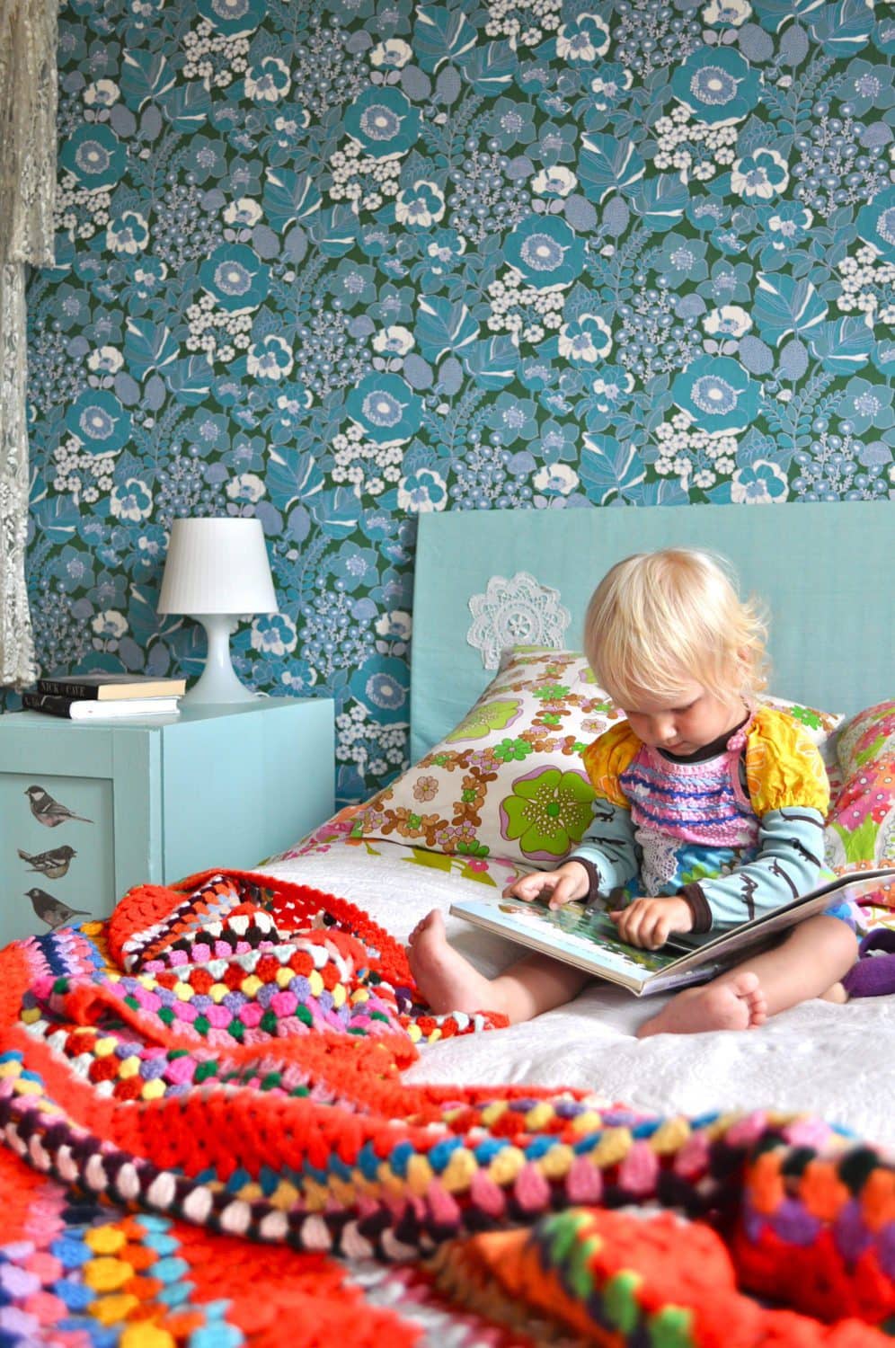 10 Inspiring Ways to Use Vintage Afghans | Five Marigolds