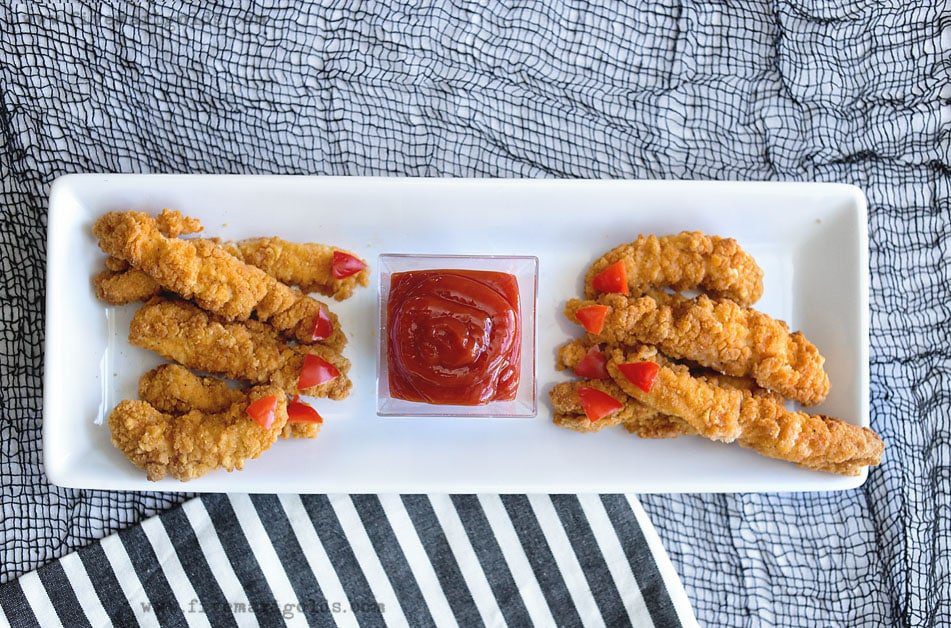 Lazy Mom's Guide to Spooky Halloween Theme DInner | Five Marigolds