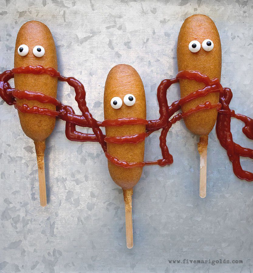 Lazy Mom's Guide to Spooky Halloween Theme DInner | Five Marigolds