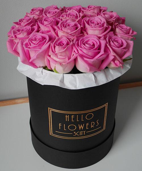Różowe róże w dużym czarnym boxie - kwiaty w pudełku | flower box
