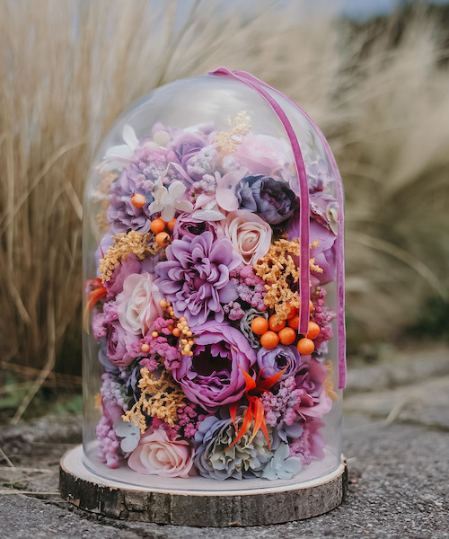 Jesienna kompozycja sztucznych kwiatów w szklanej kopule - Lilac