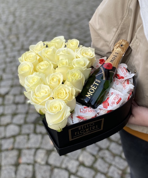 White roses + mini Moët + Raffaello in heart box - flowers in a box