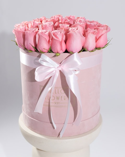 Różowe róże w różowym welurowym GIGA boxie - kwiaty w pudełku | flower box 40 róż