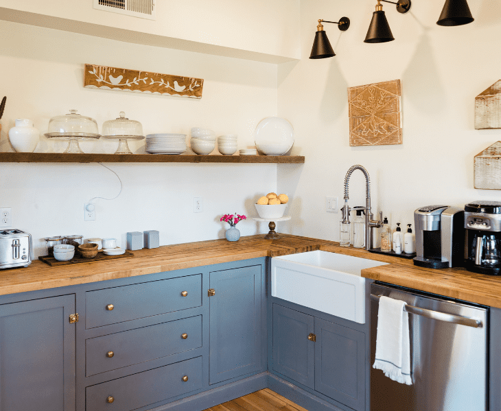 keep the kitchen clean
