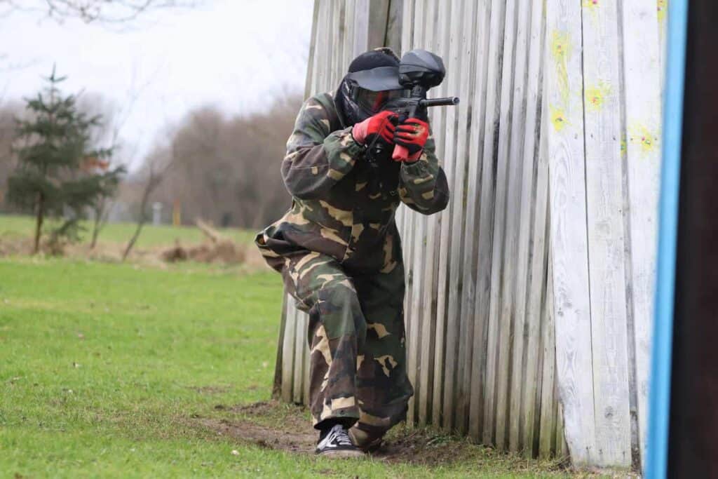 person skyder pistol
