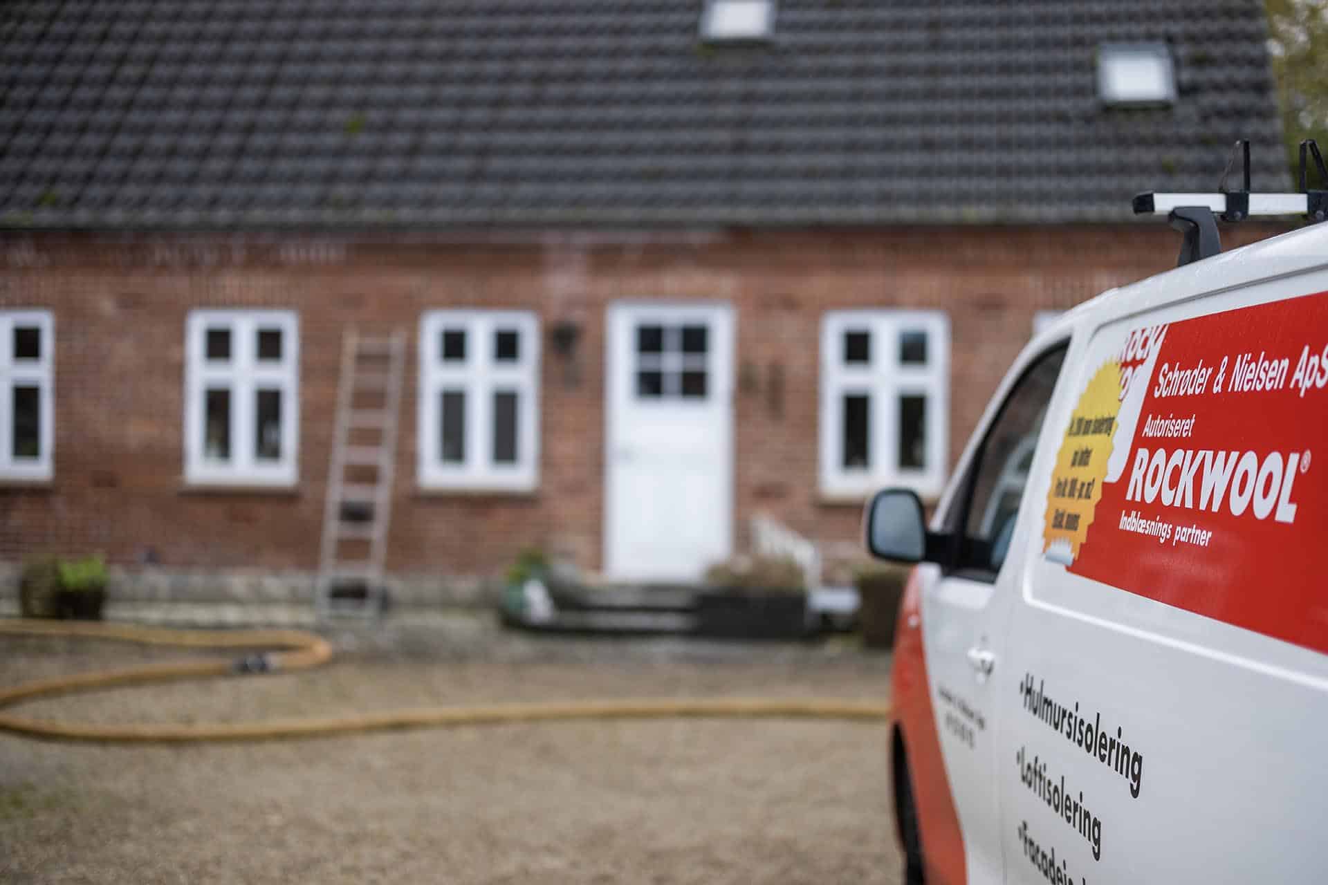 Isolatør hos kunde i Herning