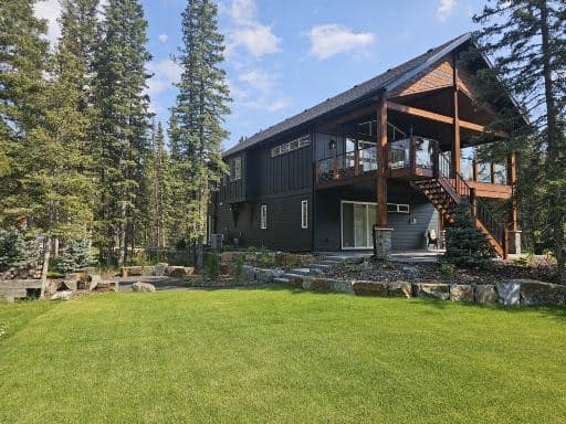 Dream Acreage Yard