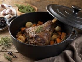 cuissot de chevreuil en cocotte en fonte