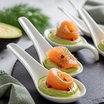 apero gourmand cuilleres a l avocat et a la truite fumee