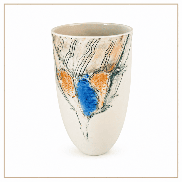 Højkvalitets keramisk vase med håndmalet insektmotiv, unik kunsthåndværk.