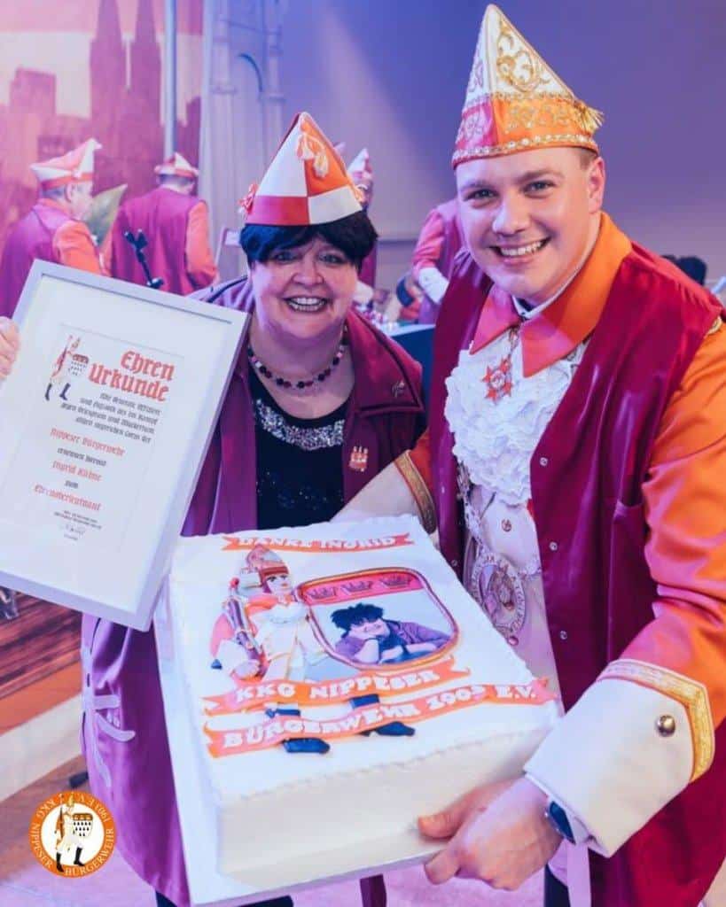 Bilder von Stelter und Co. beim letzten "Kühne Alaaf!" mit Tränen und Freude.