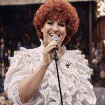 Marita Köllner singt beim Kölner Karneval