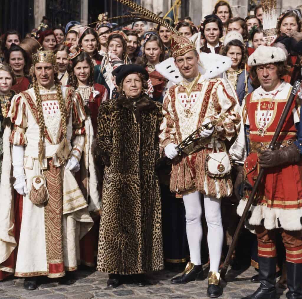 Das Kölner Dreigestirn der Session 1949 mit Prinz Theo Röhrig