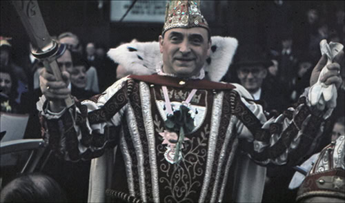 Prinz Peter III. beim Rosenmontagszug 1950, seltene Farbaufnahme